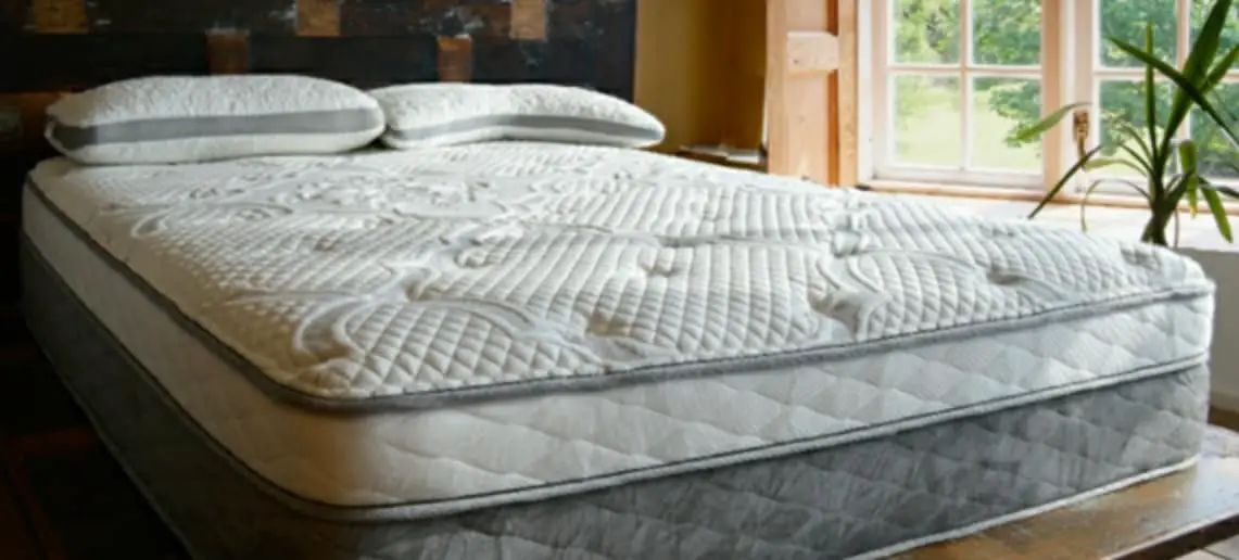 Nest Alexander Signature Select mattress review - full bed on platform
