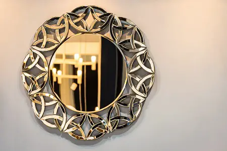 Exquisite Mirror Frame