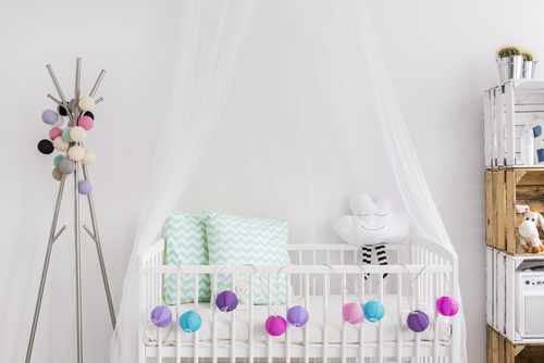 Scandinavian Canopy Beds For a Baby Room