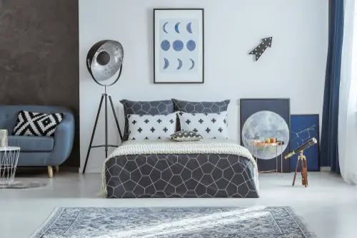 Dark Grey Patterned Mid-Century Bedroom Rug 