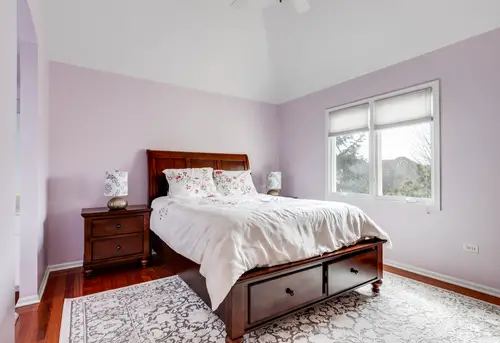 Traditional Light Lilac Spacious Bedroom