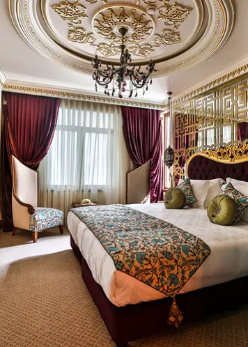 Decorative Regency Bedrooms in Light Lilac
