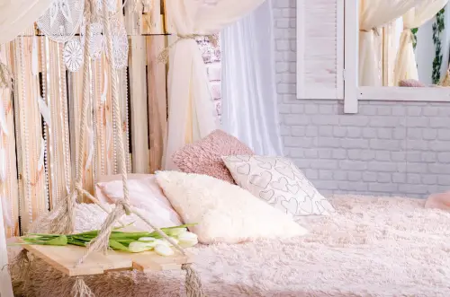 Boho Chic Liac Bedroom with Soft Pillows