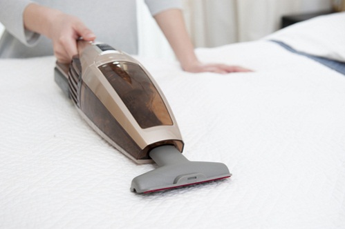 how to clean foam mattress topper