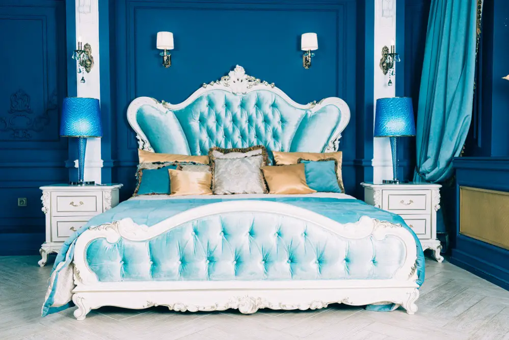 Hollywood Regency Bedrooms in Ice & Dark Blue